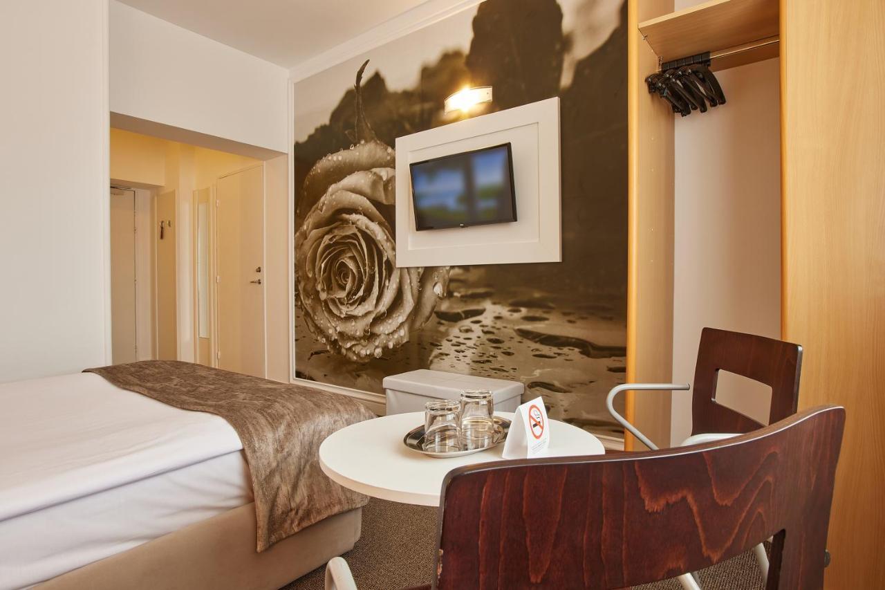 ไอบิส บูคาเรสต์ การ์ เดอ นอร์ Hotel ภายนอก รูปภาพ
