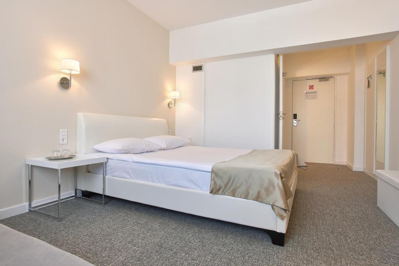 ไอบิส บูคาเรสต์ การ์ เดอ นอร์ Hotel ภายนอก รูปภาพ