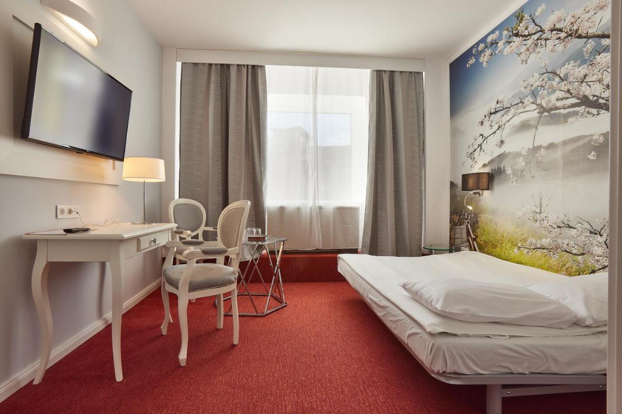 ไอบิส บูคาเรสต์ การ์ เดอ นอร์ Hotel ภายนอก รูปภาพ